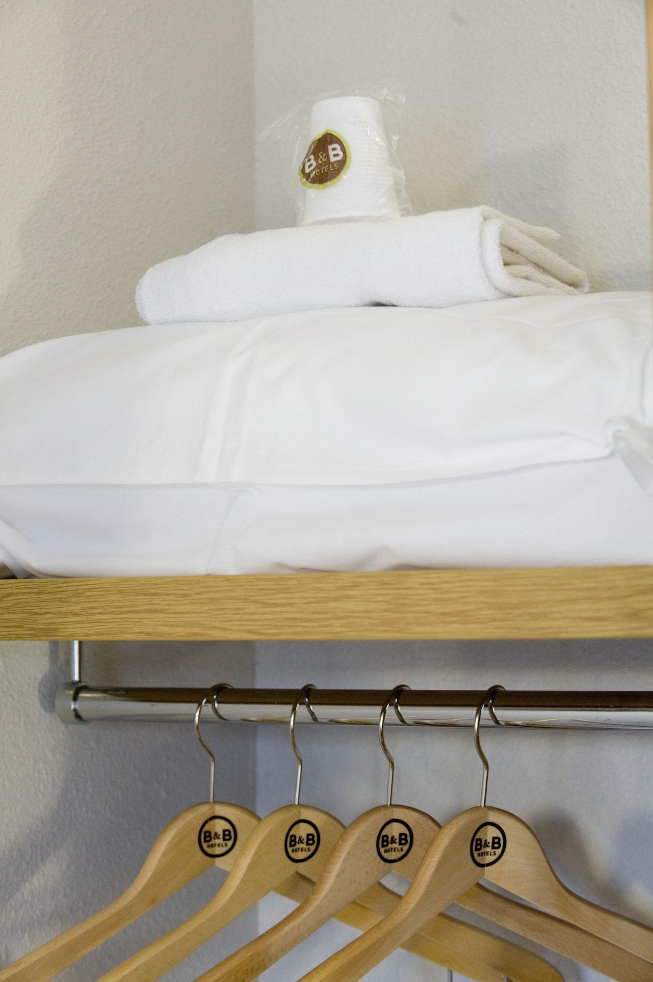 B&B Hotel Toulon أوليوليه المظهر الخارجي الصورة