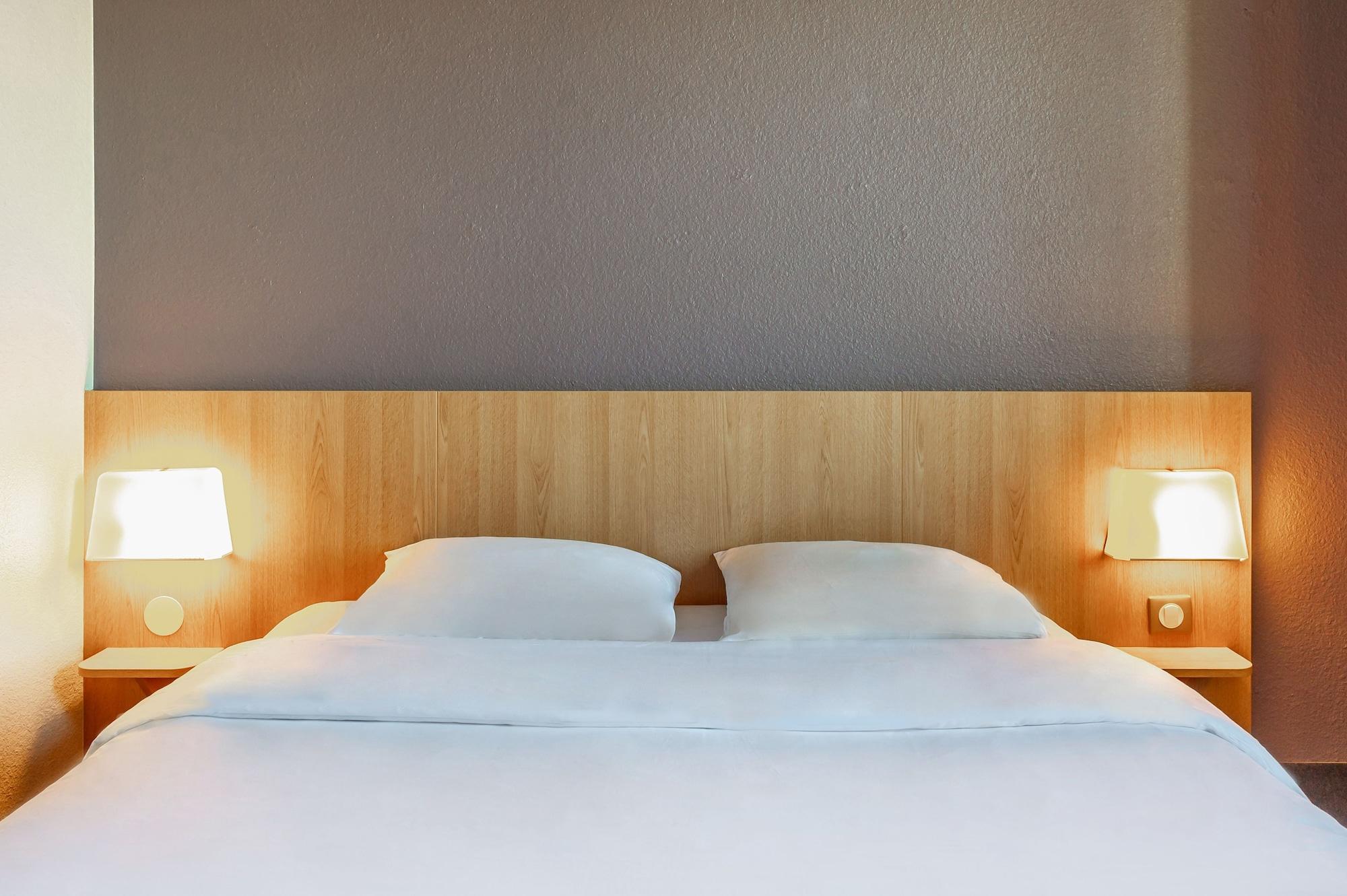 B&B Hotel Toulon أوليوليه المظهر الخارجي الصورة