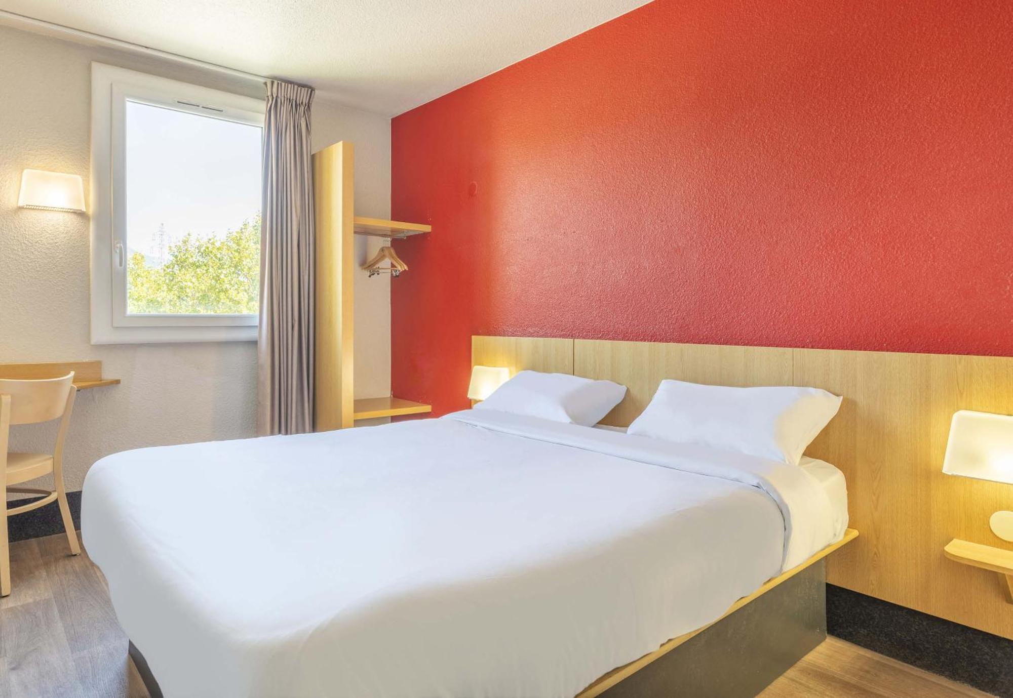 B&B Hotel Toulon أوليوليه المظهر الخارجي الصورة