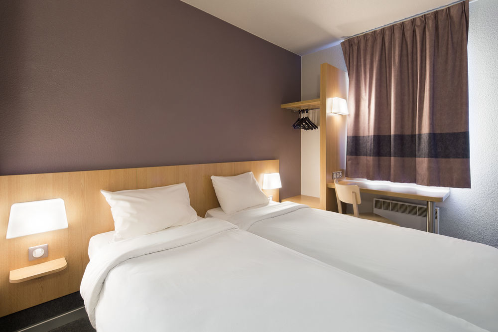 B&B Hotel Toulon أوليوليه المظهر الخارجي الصورة
