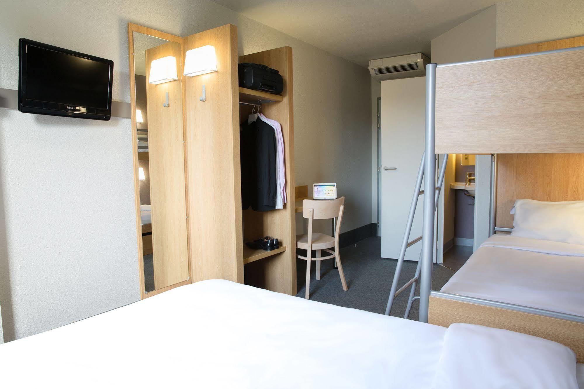 B&B Hotel Toulon أوليوليه المظهر الخارجي الصورة